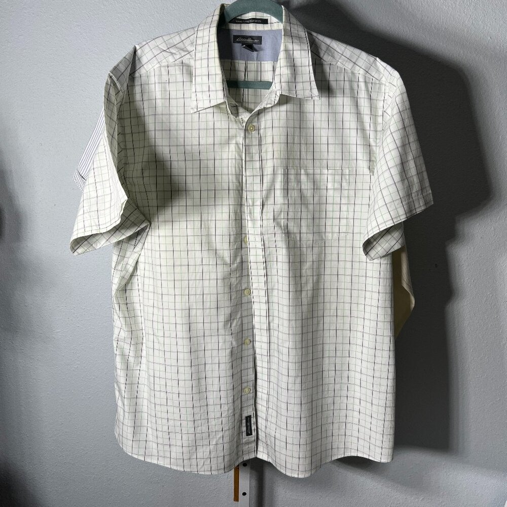Eddie Bauer 100% Cotton Wrinkle-Free Relaxed Short-Sleeve Button-Up SZ XL